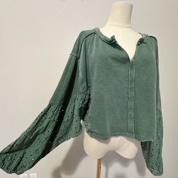 Pilcro Anthropologie Batwing Eyelet Sweatshirt Top Eyelet Embroidered L Boho - Picture 6 of 12